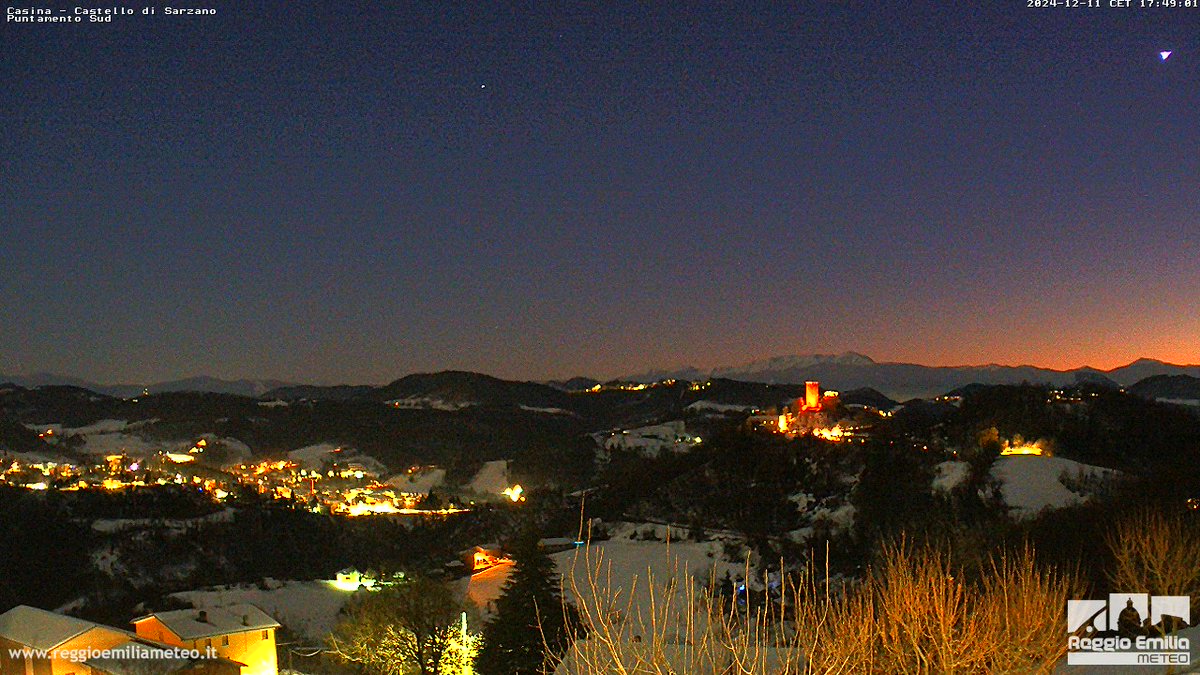 remeteo's tweet photo. I colori del #crepuscolo e la #neve, inizia una notte serena ma gelida in #Appennino.
Solo su https://t.co/Vq8Fi14JpV 😉 https://t.co/XIicEpncVA
