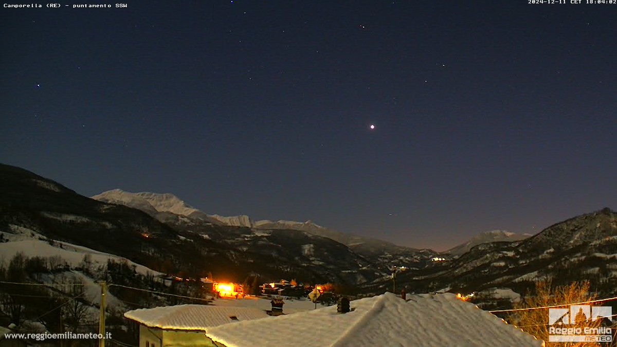 remeteo's tweet photo. I colori del #crepuscolo e la #neve, inizia una notte serena ma gelida in #Appennino.
Solo su https://t.co/Vq8Fi14JpV 😉 https://t.co/XIicEpncVA