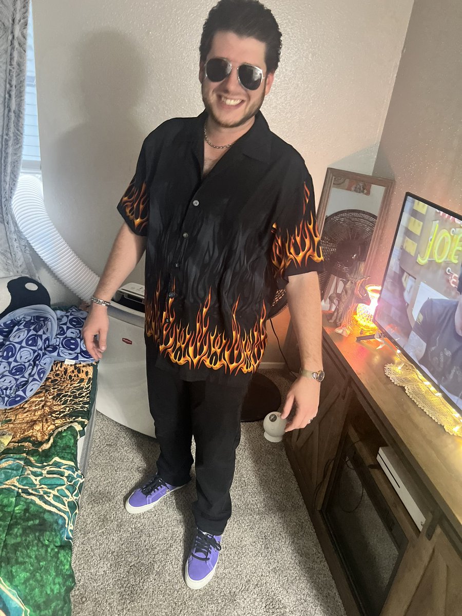 smokemedude's tweet photo. happy mf birthday to my twin @bendonnellyy3 https://t.co/9JPsQukeij