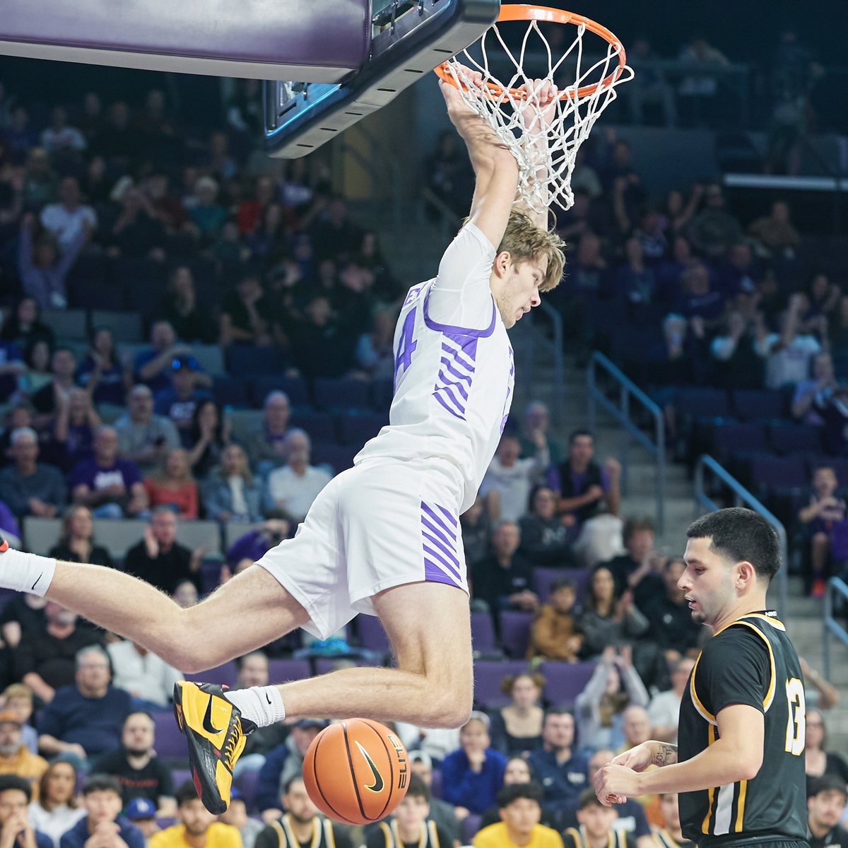A few career marks from Lopes in last Saturday’s win ⬇️📈

⚪️ Caleb Shaw: 22 PTS, 7 REB
⚪️ Styles Phipps: 10 PTS, 6 AST, 6 STL, 4 REB
⚪️ Sammie Yeanay: 11 PTS, 4 REB
⚪️ Austin Maurer: 5 PTS, 5 REB, 3 BLK, 3 AST