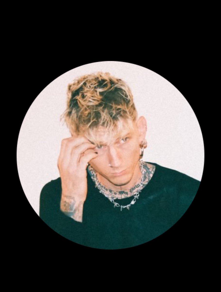 kristenESTXX's tweet image. wishing you peace
#welovemgk 
#est4life