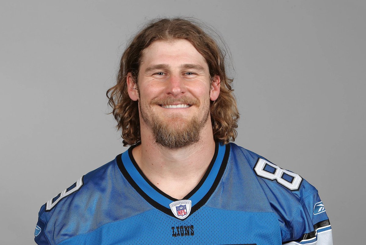 officialctpod's tweet photo. Like this tweet if Dan Campbell should win Coach of the Year https://t.co/5D92jhbqF8