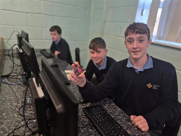 CBS_Enniscorthy's tweet image. 💻✨ Ms. Crotty’s 1st Year Computer class enjoyed coding with micro:bits as part of National Computer Science Week! 🚀💡 Exploring tech, building skills, and having fun along the way. #WeAchieve #CodingSkills #ComputerScienceWeek