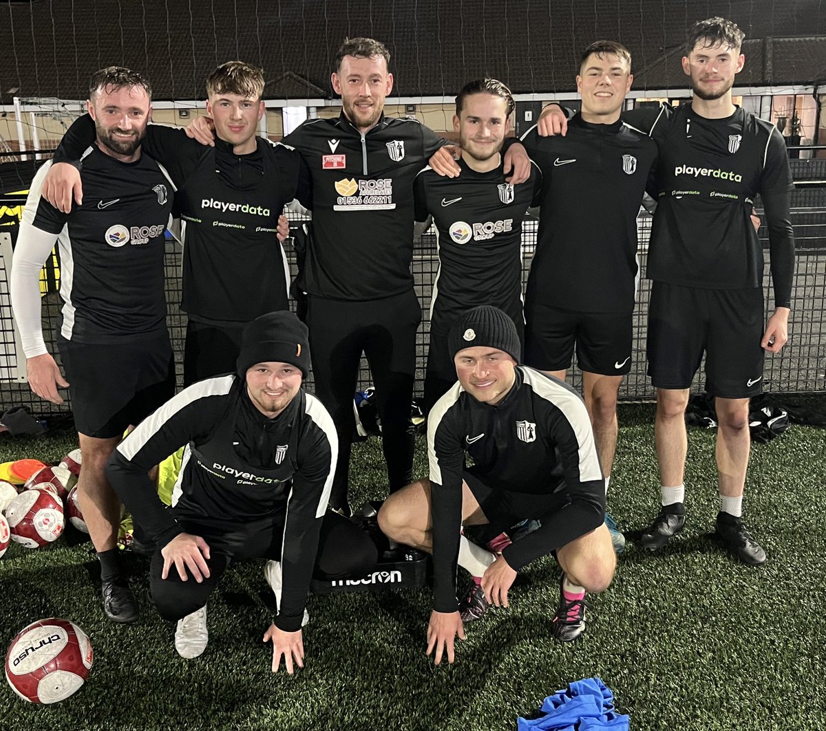 Dazedey's tweet photo. #winnersenclosure
#teamyellow
#teamDaz @corbytownfc https://t.co/eRcAtYCtQl