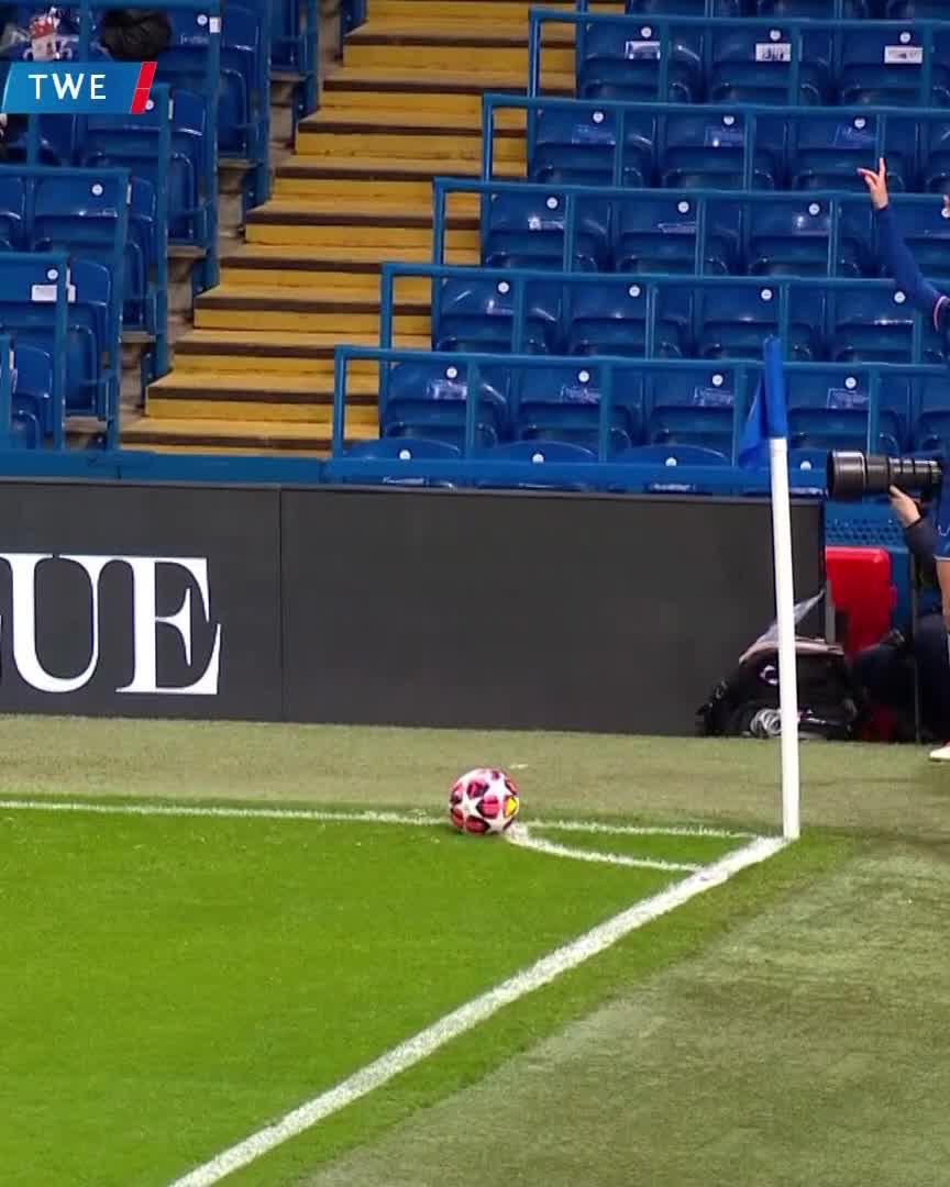 💥 Périsset adding to Chelsea's tally, their 6th of the night!Watch live for free on DAZN ▶️  #UWCLonDAZN #UWCL
