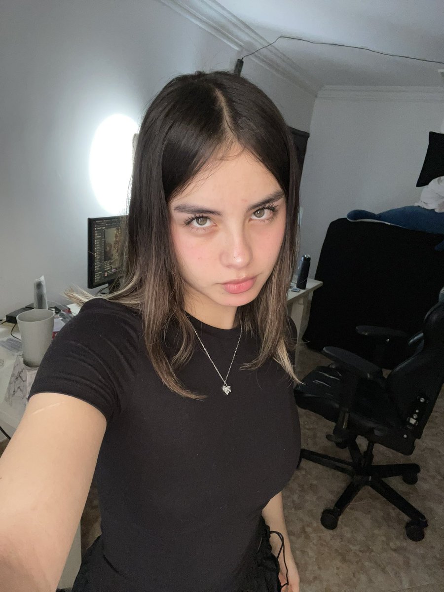 día 5 de extensible sin límite 💀
RT y te besisaludo 
twitch.tv/evapartis