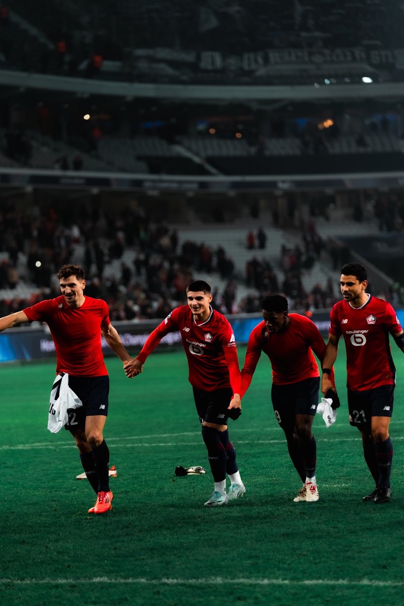 losclive's tweet photo. Merci à tous pour le soutien ce soir encore ❤️ https://t.co/2JndLT82c0