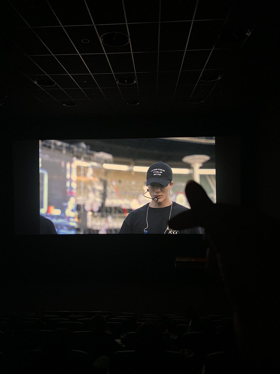 qnli11's tweet photo. #NCTDREAMINCINEMAS
#NCTDREAMMYSTERYLAB 

2024Dec.           2023Dec.          2022Dec

going into 2025 with the same boy  
i fell in love with ❤️.
Jeno you will be my love forever. https://t.co/pLiiVZ38Nx