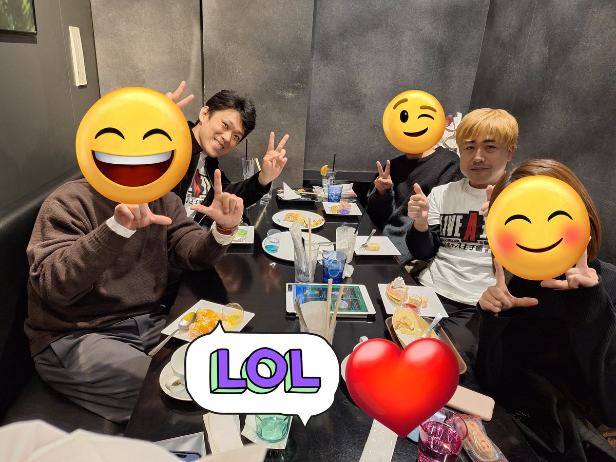 JINYARENNOKA's tweet photo. スクエニカフェにてライブアライバーと集まってライブアライブ詫び続け祭り2024開催しました⭐ 詫びで乾杯した後自己紹介や今年詫びたい出来事など発表しあって楽しい忘年会になりました⭐ 大好きな作品の仲間ができて本当に幸せでした⭐ #ライブアライブ #LIVEALIVE #LOL30 #スクエニカフェ https://t.co/ltqCb4scF8