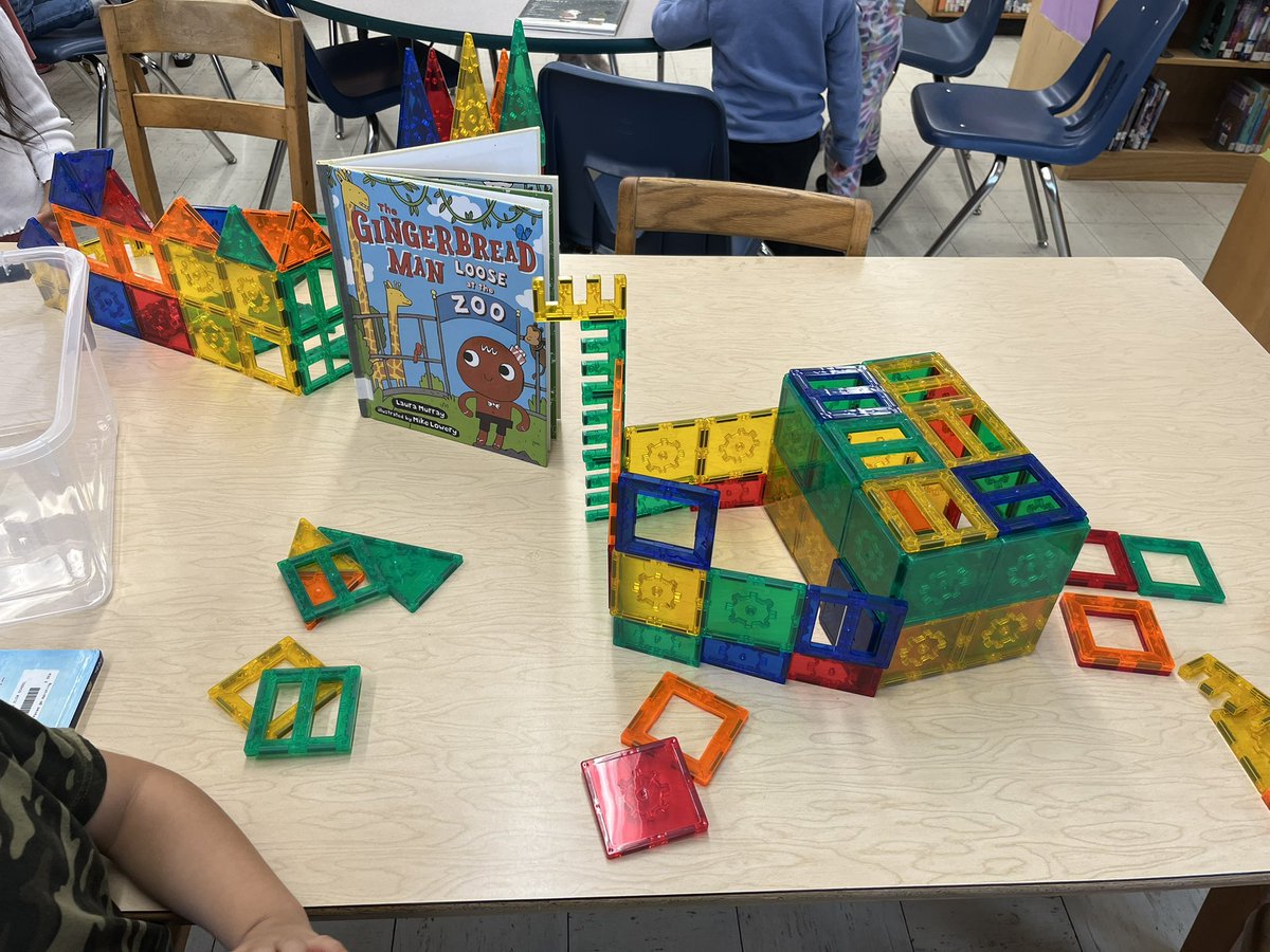 Jennifer Simmons tweet media