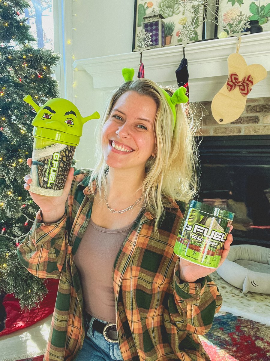 NoisyButters's tweet photo. SOMEBODY ONCE TOLD ME @gfuelenergy Shrek #GFUEL flavor!? 💚 Swamp Water is EXCELLENT (Mai Tai), Onions and Waffles i still feel like the taste/smell are still following me! 🧅🧇 like a curse ~

Use Code: BUTTERS to save some money if u wanna check em out! #ad https://t.co/2kPB2w0yv4