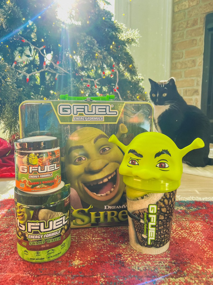 NoisyButters's tweet photo. SOMEBODY ONCE TOLD ME @gfuelenergy Shrek #GFUEL flavor!? 💚 Swamp Water is EXCELLENT (Mai Tai), Onions and Waffles i still feel like the taste/smell are still following me! 🧅🧇 like a curse ~

Use Code: BUTTERS to save some money if u wanna check em out! #ad https://t.co/2kPB2w0yv4