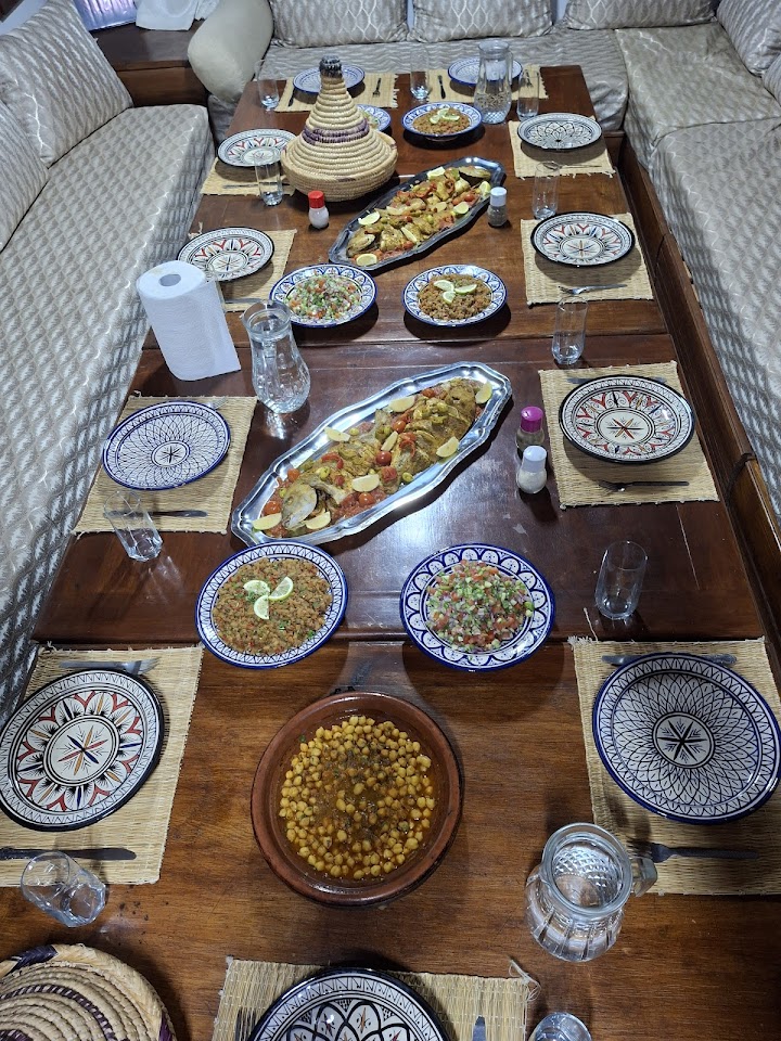 originalsurfmor's tweet photo. Discover the Delicious Flavors of Morocco! 🇲🇦🍴 
#MoroccanFood #DeliciousFlavors  #surfmorocco #surfcampmorocco
@SurfersRoom https://t.co/XVu5TXSoVk