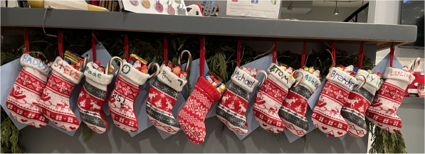 BowWowFunTowne's tweet photo. Christmas is such a fun time of year... For dog owners, the holiday season means including their furry friends. You can keep them safe and happy during the holidays using these tips...
https://t.co/maS8xw8TLj https://t.co/Qok3M9tDu7