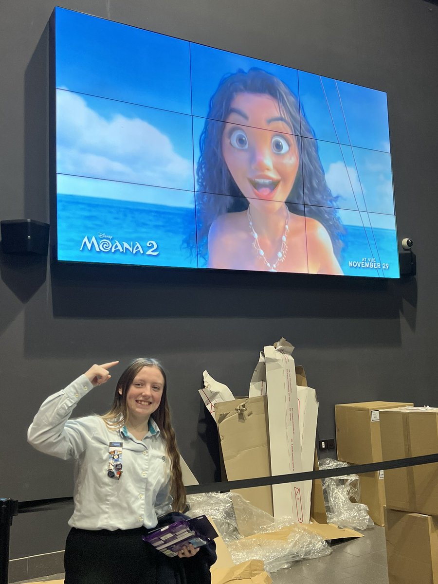 11thWishaw's tweet photo. Congratulations to our Young Leader Lindsay on making her promise after watching Moana 2.  As a Brownie she made her promise after watching Moana &amp; is now known in Rainbows as Moana!
👏 
@GirlguidingScot @GuidingSouth @vuecinemas https://t.co/mmhl9AyDws