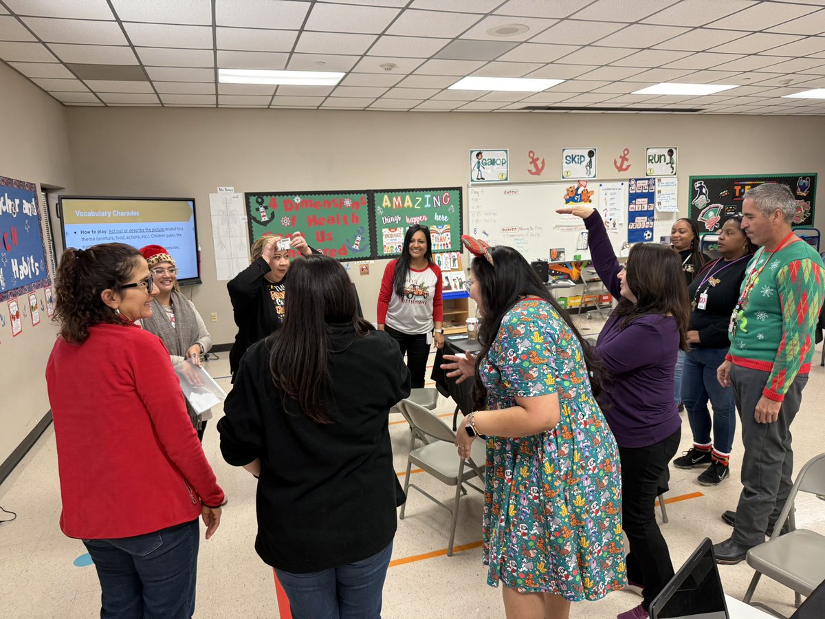 Mrs. Gómez-Templeton tweet media