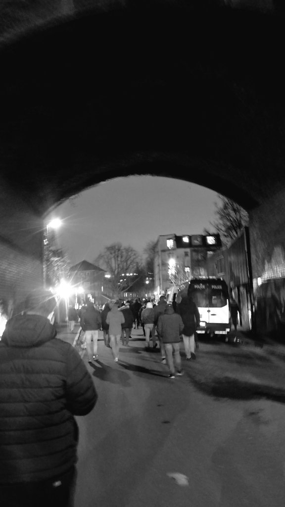 ChewyLewy0707's tweet photo. Farewell Bomber,it's been an absolute pleasure.
Thanks for giving us our Millwall back,Southampton away was legendary.
Until we meet again.
#millwall
#neilharris https://t.co/QQYisNiVXF
