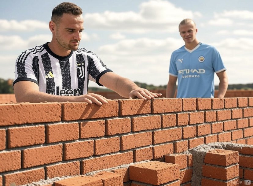carlogarganese's tweet photo. Former bricklayer Federico Gatti vs Erling Haaland tonight 🧱 

#JuventusManchesterCity https://t.co/Tb6o58JXYM