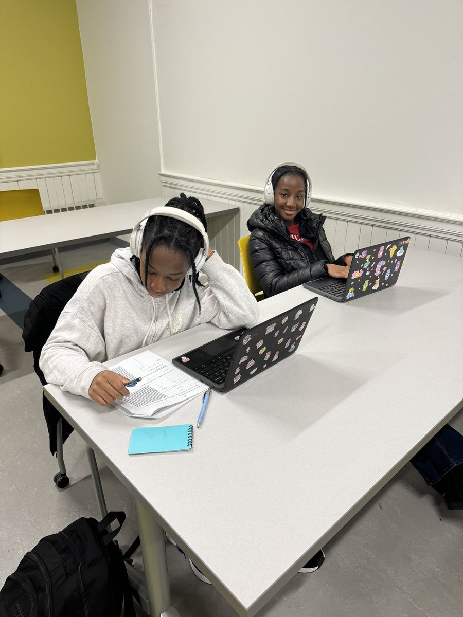 Ourbrightfutur1's tweet photo. Our WPI Program students have been working hard on their final assignments!! Only 7 more school days left until break! Hang in there! ✏️📓

#homework #homeworkhelp #study #finals #almosthere #education #winterbreak #holidaybreak #OurBrightFuture https://t.co/1uAOmLH6BT