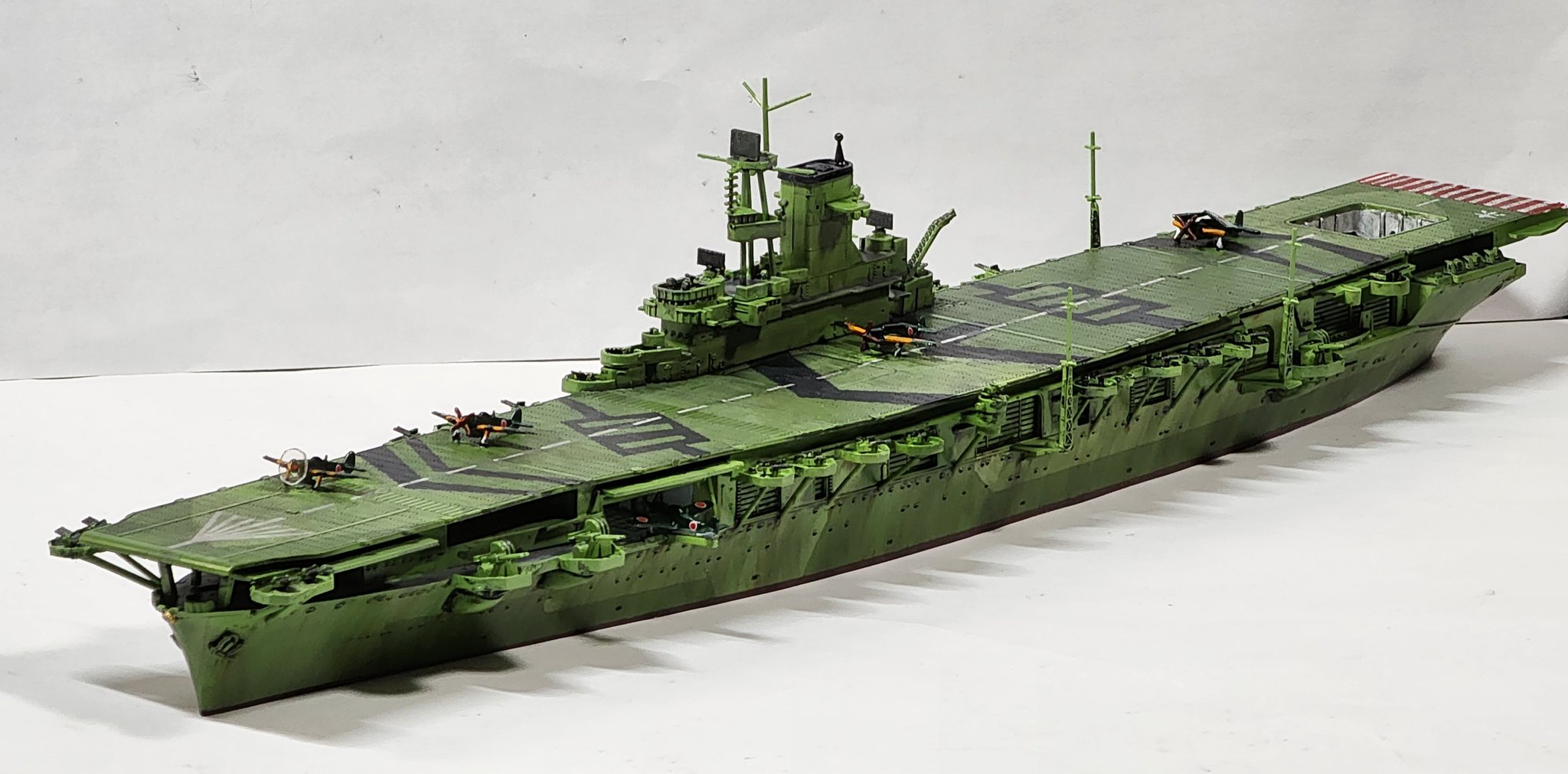 Amazon | ホビーボス 1/700 艦船シリーズ アメリカ海軍 強襲揚陸