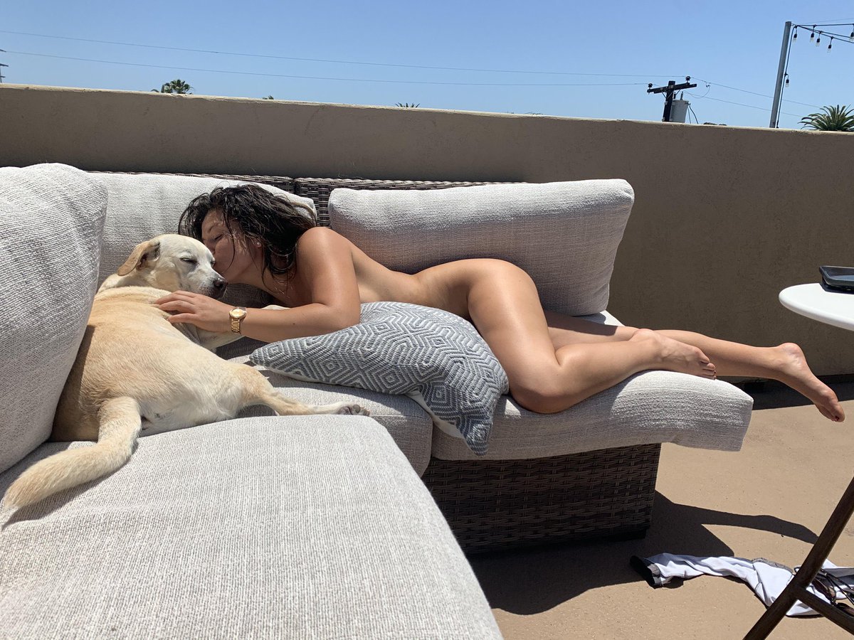 Fall in love with him!
Fall in love with him!
Fall in love with him!