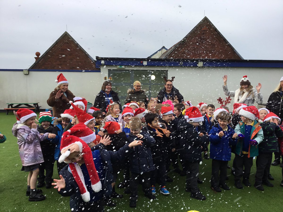 Santa Dash fun last Friday.🎅