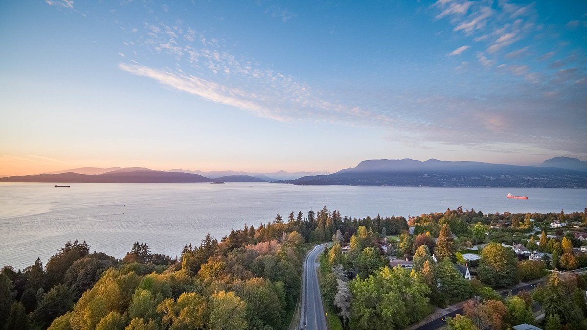 I'm recruiting for two fully-funded positions for an NLP project in the legal domain:
- MSc/PhD student: Apply here by Dec 15 - cs.ubc.ca/students/grad/…
- Postdoc: Apply here: forms.gle/CvrdRu7684Sijn… (no strict deadline but I will review applications as soon as they come in)