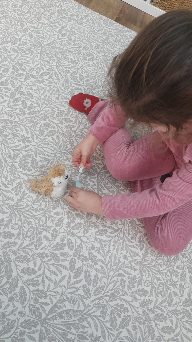 PoppinsDaycare1's tweet photo. A busy day visiting our friends this morning and crafting this afternoon. The measuring tapes were used alot #mathematics #socialskills #Creative #earlyyearsfun @EarlyWales @mmewcav @PACEYCymru @PlayWales @SocialCareWales @DewisCymruCAV https://t.co/YUc82h8ygj
