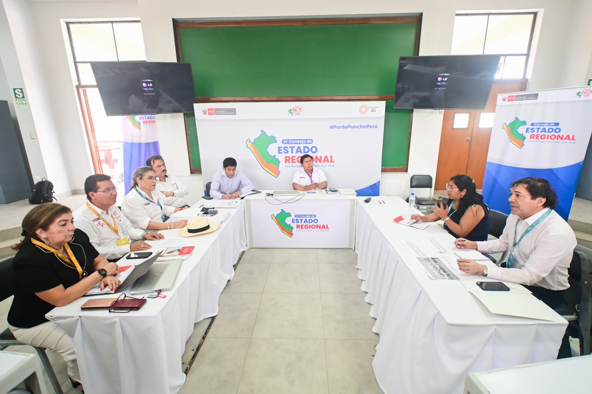 MINCETUR's tweet photo. 👉Continuando con las actividades del VI Consejo de Estado Regional - CER en #Piura, los equipos técnicos del #Mincetur y @GOREArequipa, evaluaron el impulso de las obras de restauración en la Iglesia Nuestra Señora de la Asunción en #Chivay, el Castillo de Forga y el camino en trekking de Cabanoconde, a cargo del @COPESCOnacional.