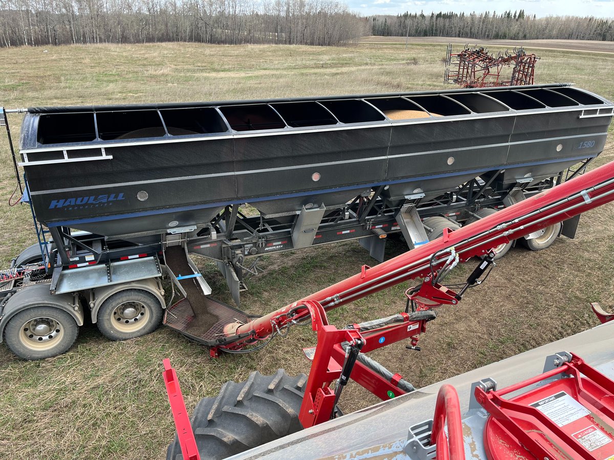 haulallind's tweet photo. A simple way to speed up your seeding!
#SideDraw #Gravityalwaysworks https://t.co/HBFJH88Un2