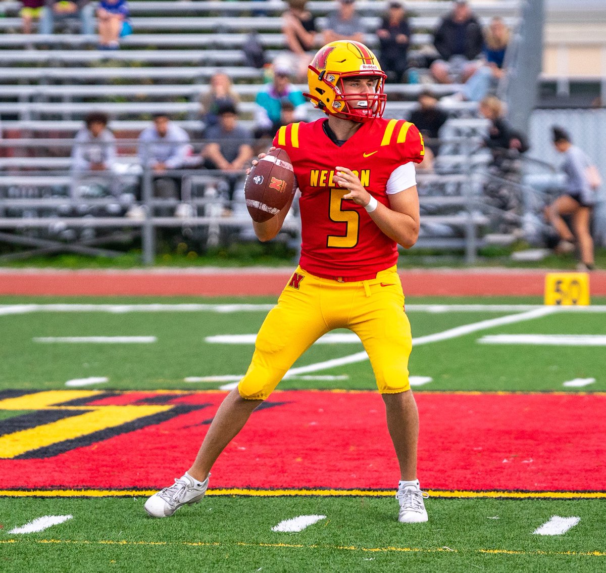 nelsonlordsftbl's tweet photo. Lords QB @zachislip made it official this morning, signing with @GryphonFB 

A huge congratulations to Zach and the entire Islip family.  The Islip family legacy in Red &amp; Gold will be fondly remembered.  Thank You! ❤️💛

#NextLevelLords #Lord4Life #GryphonNation https://t.co/tkFE14fWr2