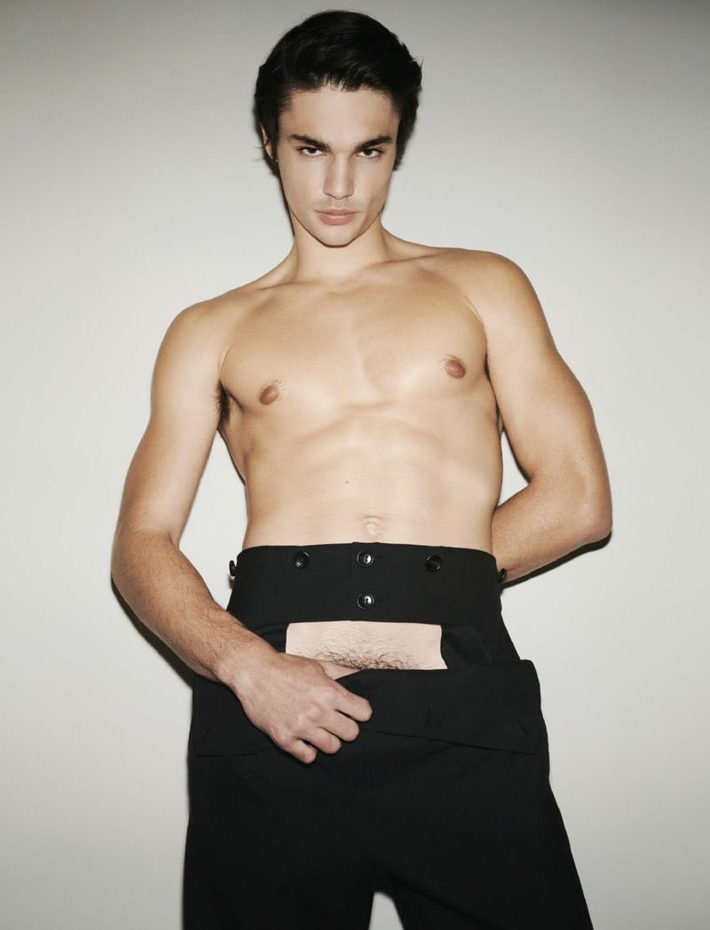 devjenner's tweet photo. fernando lindez for dust magazine
 by ferry van der nat https://t.co/kon8cA7ZIZ