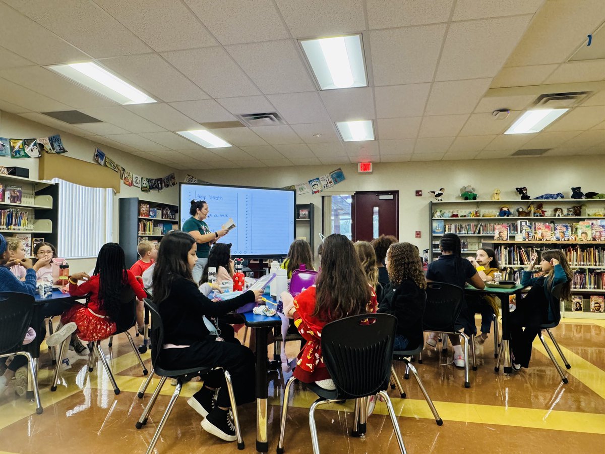 Elaine Kurtright (@lcmediatbk8) on Twitter photo 3rd gr lunch bunch…discussing tips to get rid of worries & fears.  We made stress balloon balls. 3rd gr lunch bunch…discussing tips to get rid of worries & fears.  We made stress balloon balls.