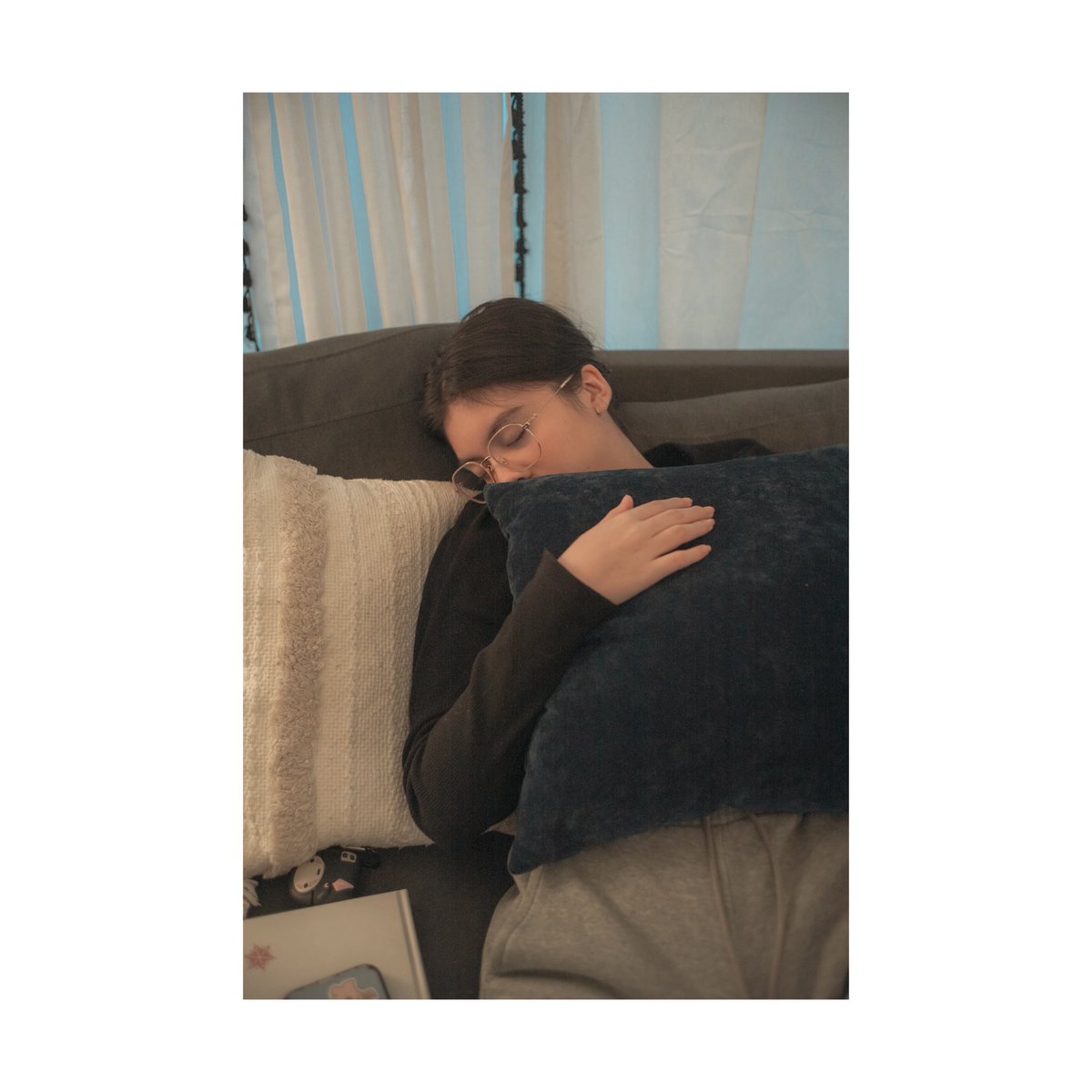 DB_sarcastico's tweet photo. When you’re still on the mend and can’t get out to go on a photo walk, so I just take photos around the house. 🤷🏻♂️📸
#homebound #photographerslife #documentlife #stuckathome #rangefindercamera #veteranswithbackproblems https://t.co/tkNpToIpux