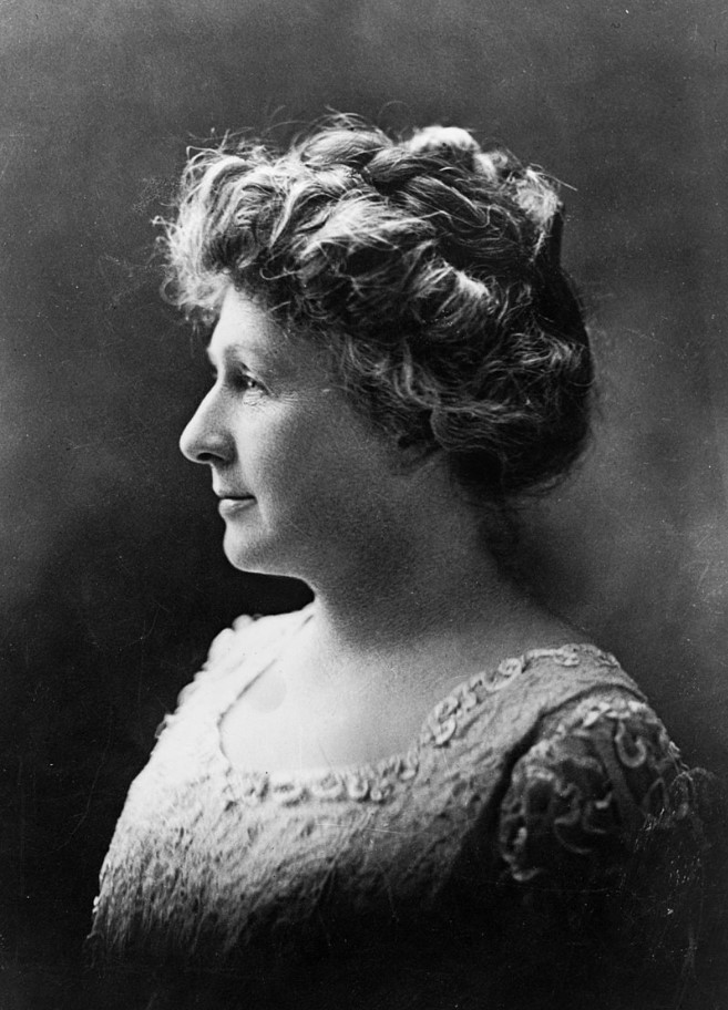 #OnThisDay in 1863, Annie Jump Cannon, #astronomer, was born in Dover, Delaware.
Known as the “census taker of the sky”, she developed the Harvard Classification System that classifies stars to this day. 
#WomenInSTEM #womeninscience #sciencehistory
Photo: Library of Congress