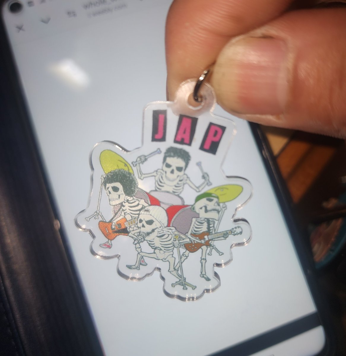 本日ですー🔥扇町パラダイスでお待ちしてます！！あと数名でパンパンやで！
迷ってるあなた是非💨
本日よりニューTシャツとキーホルダー販売です🎽重ねてヨロシクお願いしますー🤗