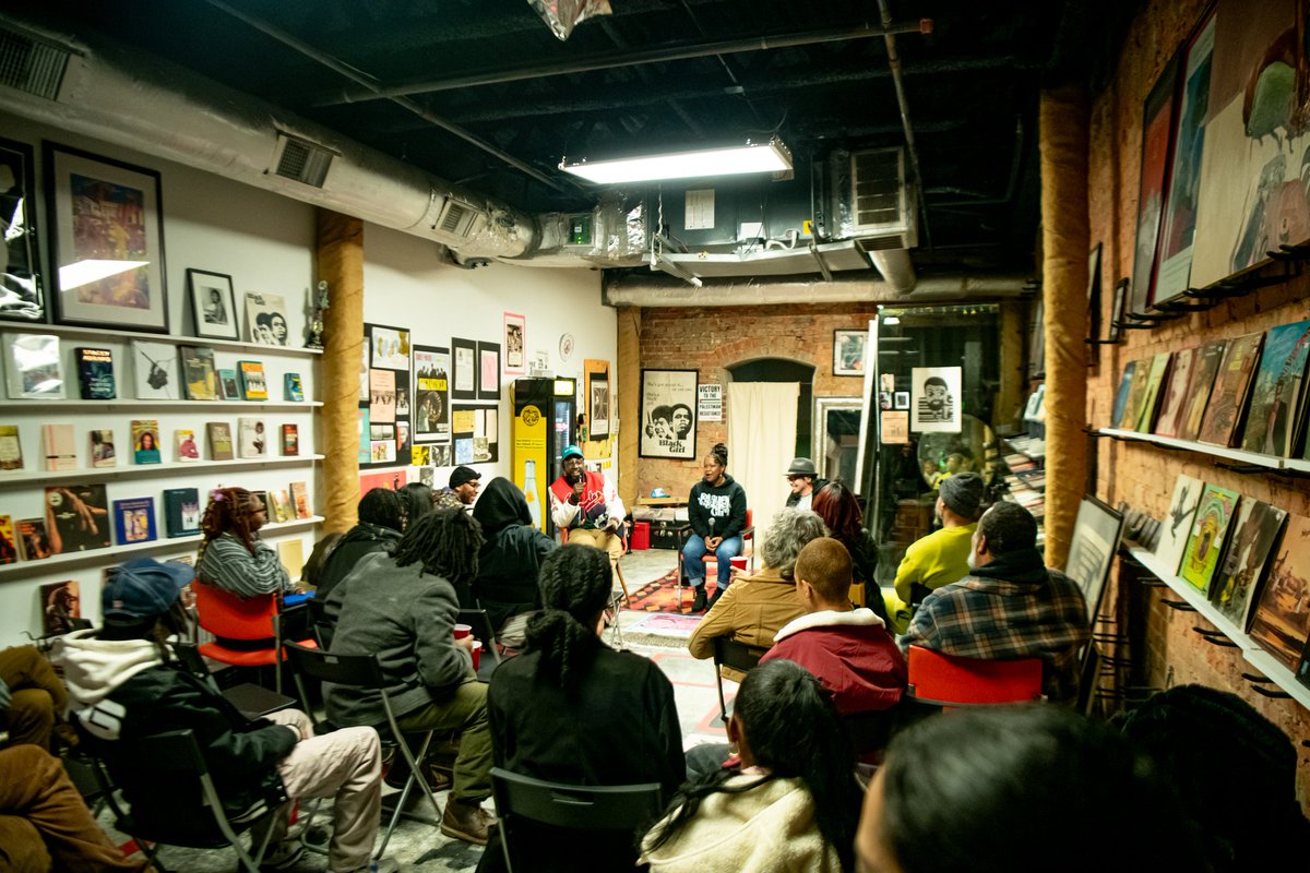 Photo Recap: PROCESS vol.2 AnArtist and Creative Get Together. 

Thanks again to everyone who made it out that evening. It was a great night and thanks again to <a href="/forkeepsbooks/">FOR KEEPS BOOKS</a> for holding space.

seanfahiestudio.com 

📸 by @anthonytruthgary
 @africanlurker_