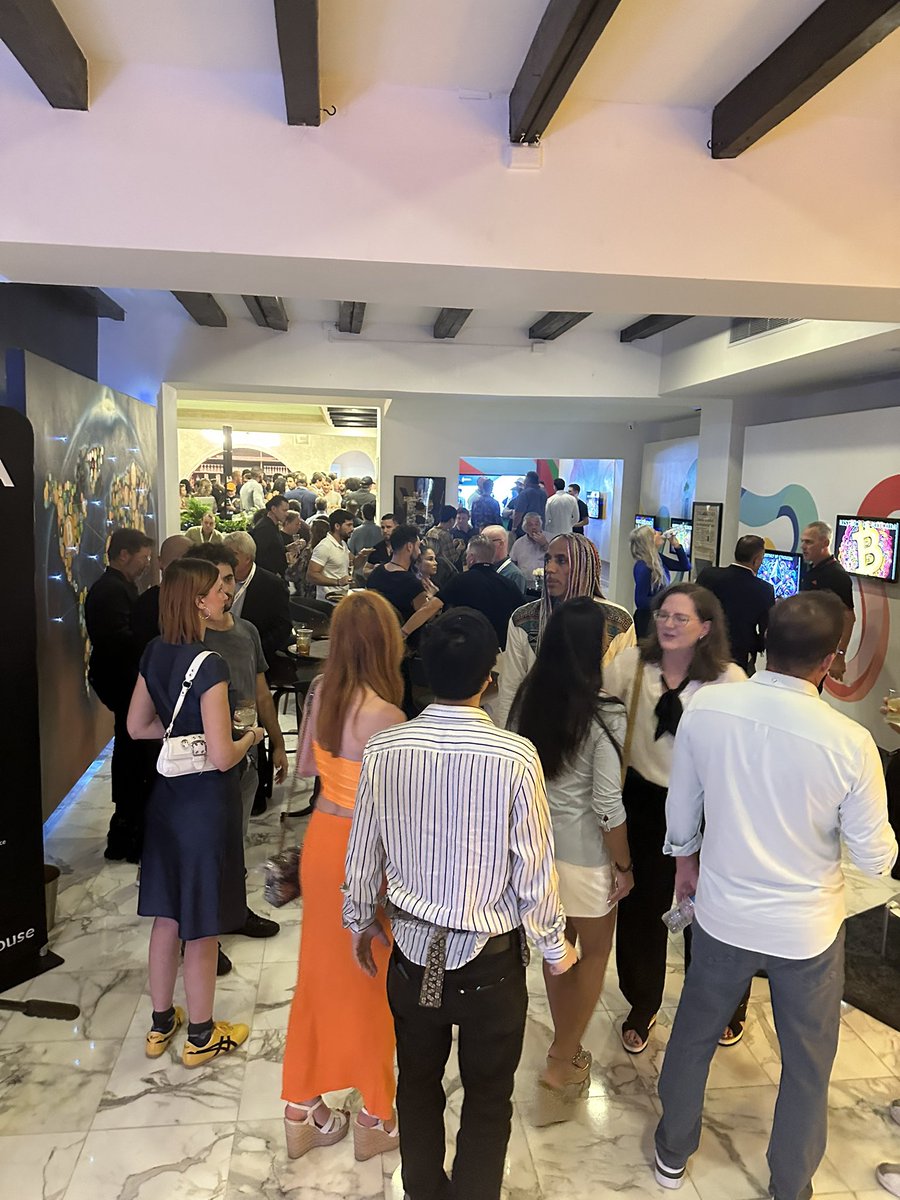 TokenizeCon's tweet photo. Party time at the Bitcoin Center #TokenizeCon https://t.co/5ZOTGk1lzl