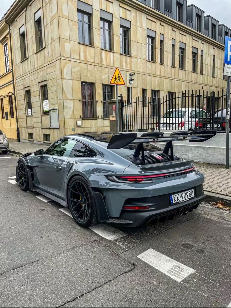 Car Porn tweet media