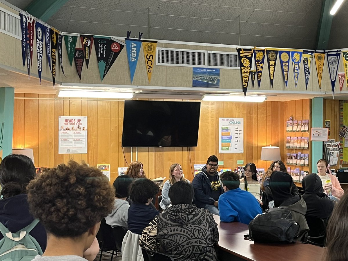 ConcordHighCCC's tweet photo. Alumni panel shares their wisdom with senior English classes!  Thanks for spending the day with us! https://t.co/jQEHlnvxog
