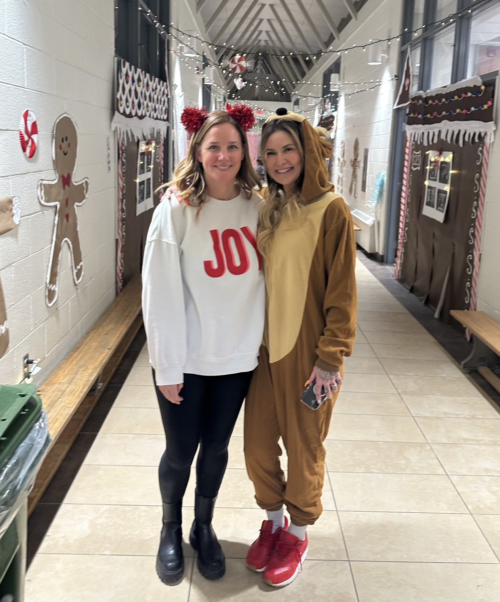 Markus de Domenico Chair TCDSB Board of Trustees (@markus4ward2) on Twitter photo What a Christmas celebration throughout the entire school! TY Principal Muzzatti, staff, students and parent leaders. Absolutely first rate work 🎄✝️ <a href="/NOOL_CS/">NativityofOurLordCS</a> <a href="/NOOL_CSPC/">NOOL (Parent Council)</a> <a href="/TCDSB/">Toronto Catholic District School Board</a> What a Christmas celebration throughout the entire school! TY Principal Muzzatti, staff, students and parent leaders. Absolutely first rate work 🎄✝️ <a href="/NOOL_CS/">NativityofOurLordCS</a> <a href="/NOOL_CSPC/">NOOL (Parent Council)</a> <a href="/TCDSB/">Toronto Catholic District School Board</a>