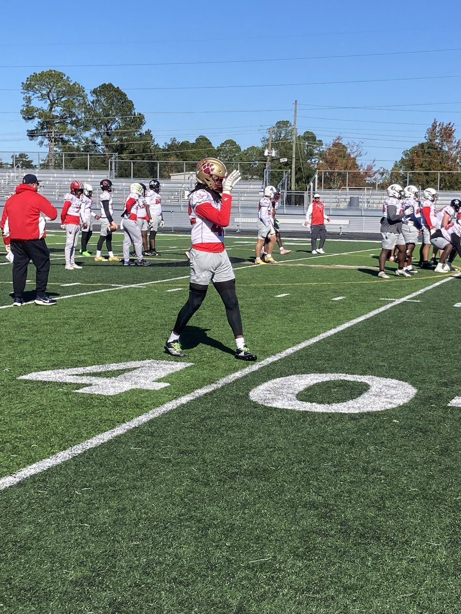 Citrofootball's tweet photo. Good day checking @Eliparker1P practicing during All-Star Week! #BTB https://t.co/dRbuhiueHl
