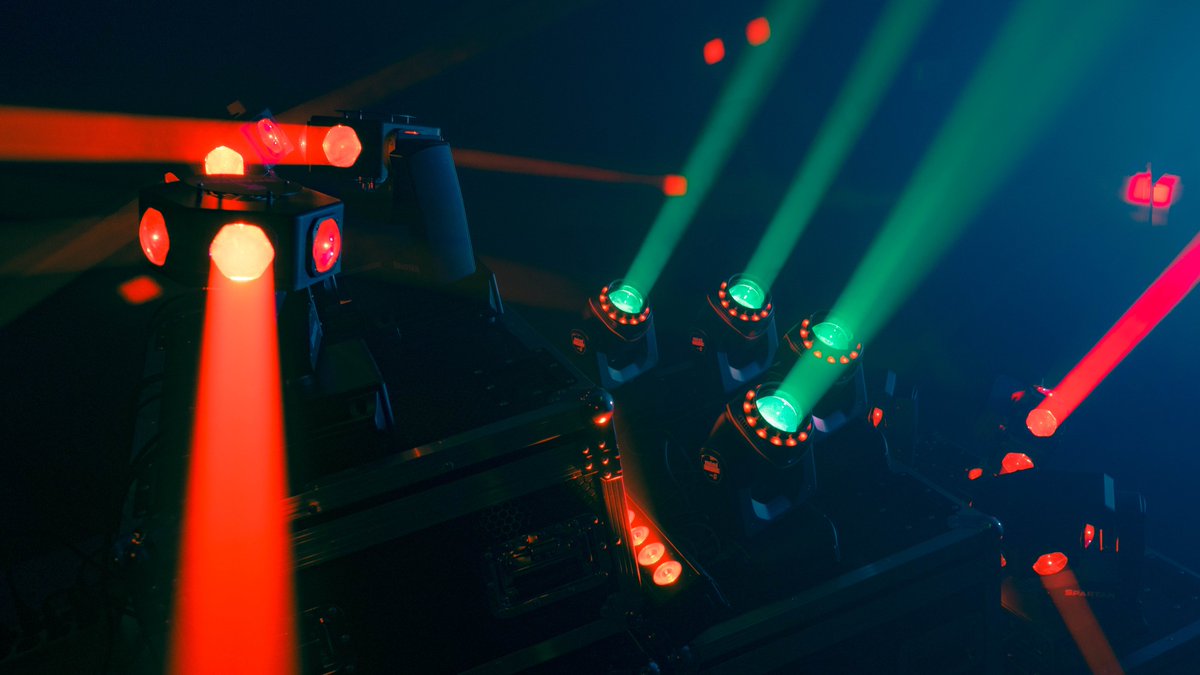 LiteTekMx's tweet photo. ¡Detrás de un gran show, está Litetek!
Equipos  compactos y potentes, con gran variedad de efectos, la #Spartan y la #Minibeam son tu mejor opción. 
Video Demo Minibeam:
https://t.co/sudjHzf2rF
Video Unboxing Spartan:
https://t.co/XUYfDernkr https://t.co/B7ItU6wKkb