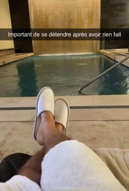 zaynoubbaa's tweet photo. Moi après avoir passé 5 min sur mes révisions : https://t.co/680NLEeh2o