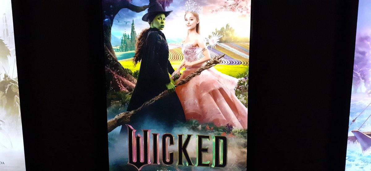 CfaCornella's tweet photo. L'alumnat d'#Anglès i altres grups del @cfacornella, juntament amb les companyes del @CFA_SBOI, hem anat al #cinema #Splau @Cines_Kinepolis per gaudir de la pel·lícula #Wicked @wickedmovie en llengua anglesa i subtitulada.🔥 Una experiència molt enriquidora! @educaciocat #English https://t.co/tsDt9Sd8Nj