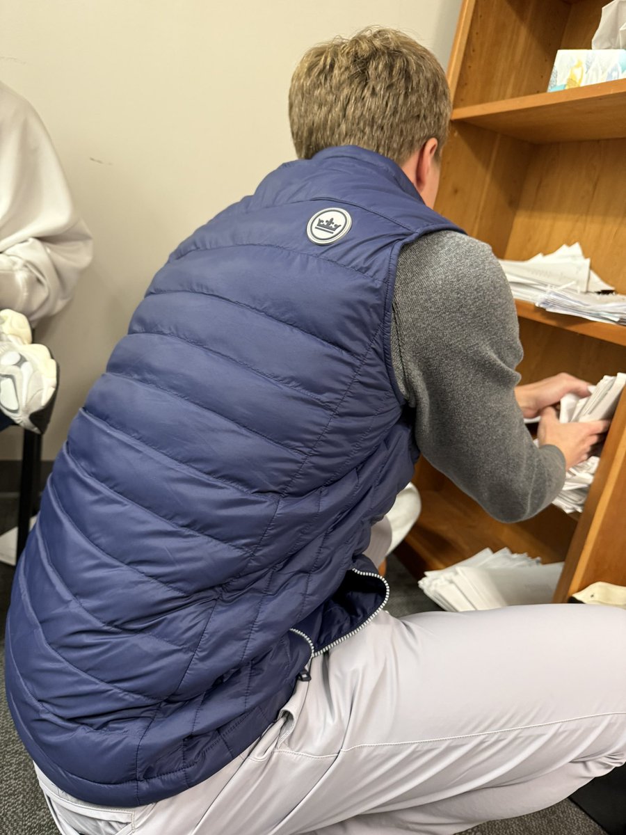 Jeffrey_McJeff's tweet image. Dr. Patterson knows ball 🤣🤣🤣 #petermillar