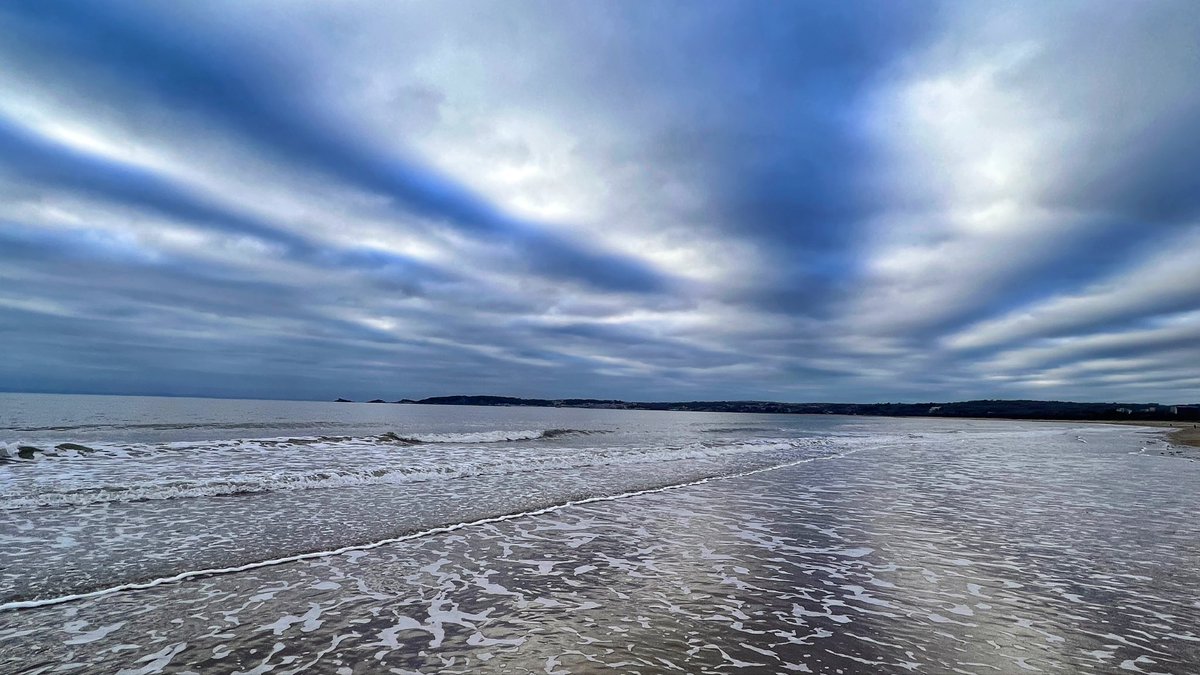 Maddy Prior & The Carnival Band (@maddyandthecb) on Twitter photo What a fab gig we had tonight <a href="/TaliesinSwansea/">Taliesin Arts Centre</a> with a lovely enthusiastic audience !! Walking along the beach today there were some beautiful Altostratus Undulatus clouds ..love the Latin name ! Could almost get the words into the CBs Latin Latin #Xmas ..cha cha cha ..ha ha 😉 What a fab gig we had tonight <a href="/TaliesinSwansea/">Taliesin Arts Centre</a> with a lovely enthusiastic audience !! Walking along the beach today there were some beautiful Altostratus Undulatus clouds ..love the Latin name ! Could almost get the words into the CBs Latin Latin #Xmas ..cha cha cha ..ha ha 😉
