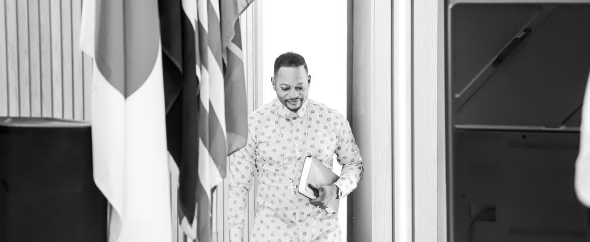 AlphLukau's tweet photo. May God be seen in your life. Whatever you've been doing through your fasting and YOUR faith is working. God is answering you (Acts 4:31) #faith #sundayservice #graceMay https://t.co/ZHdICplisU