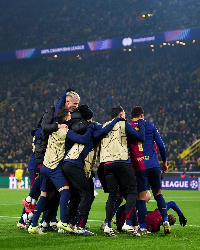 daniolmo7's tweet photo. Victoria de equipo!!! 💙❤️
#ForçaBarça #UCL https://t.co/5dk5dkloJ3