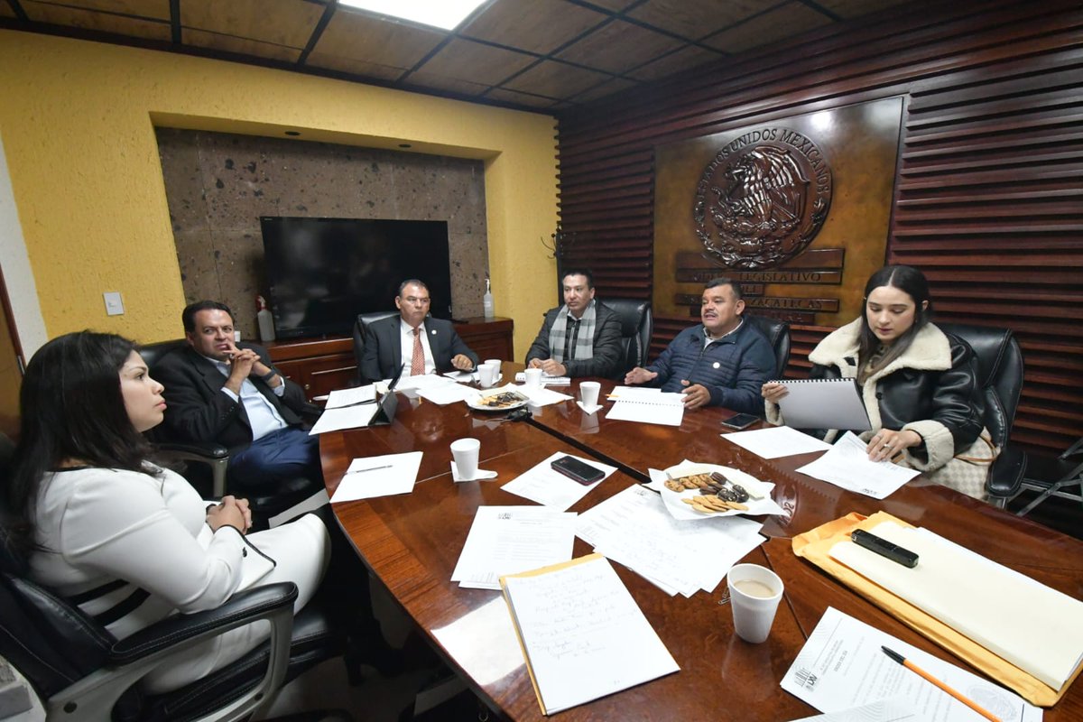legislaturaZac's tweet photo. #Entérate
La Comisión Legislativa Jurisdiccional entrevistó a cinco candidatas que integran la lista remitida por el Titular del Poder Ejecutivo de la Entidad, referente al proceso de designación de una Magistrada del Tribunal de Justicia Administrativa del Estado de Zacatecas https://t.co/C2MuLzuFyr